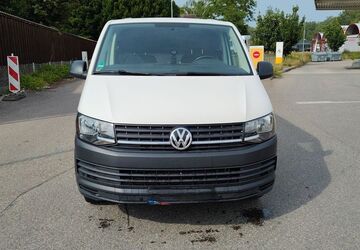 VW T6 Transporter 215.000 km 12.600 &euro; Niefern-Öschelbronn 75223