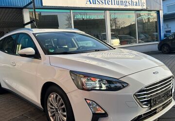 Ford Focus 92.900 km 12.550 &euro; Ubstadt 76698