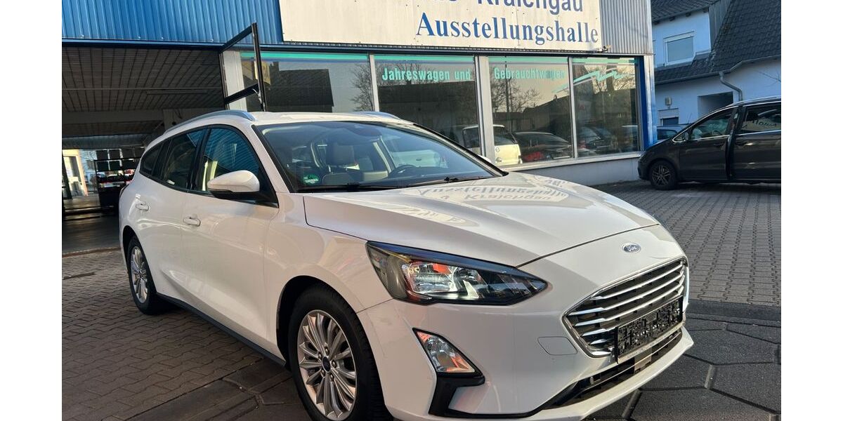 Ford Focus 92.900 km 12.550 &euro; Ubstadt 76698