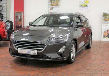 Ford Focus 83.720 km 17.970 &euro; Karlsruhe 76185