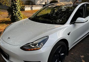 Tesla Model 3 47.000 km 27.500 &euro; Karlsruhe 76139