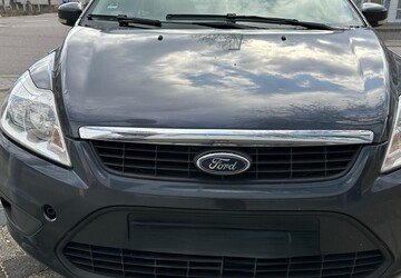 Ford Focus Stufenheck 245.000 km 2.000 &euro; Rheinstetten 76287