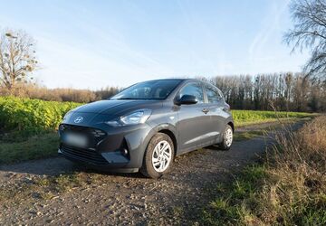 Hyundai i10 13.000 km 15.000 &euro; Karlsruhe 76187