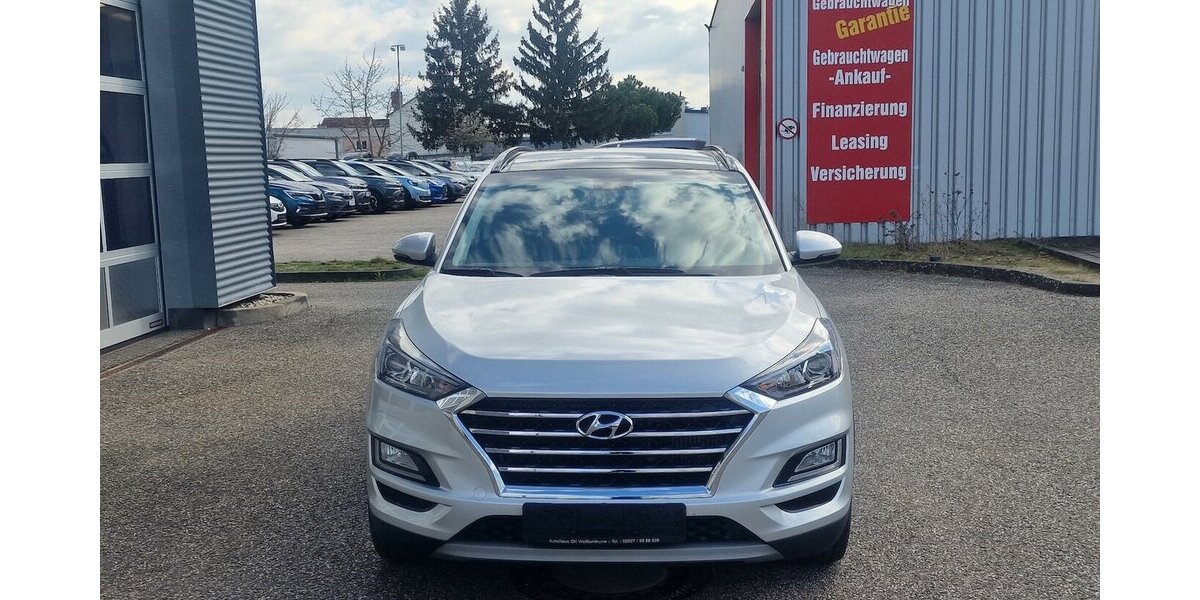 Hyundai Tucson Trend 2WD 70.000 km 18.998 &euro; Landau 76829