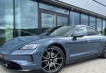 Porsche Taycan 12.900 km 134.189 &euro; Ettlingen 76275