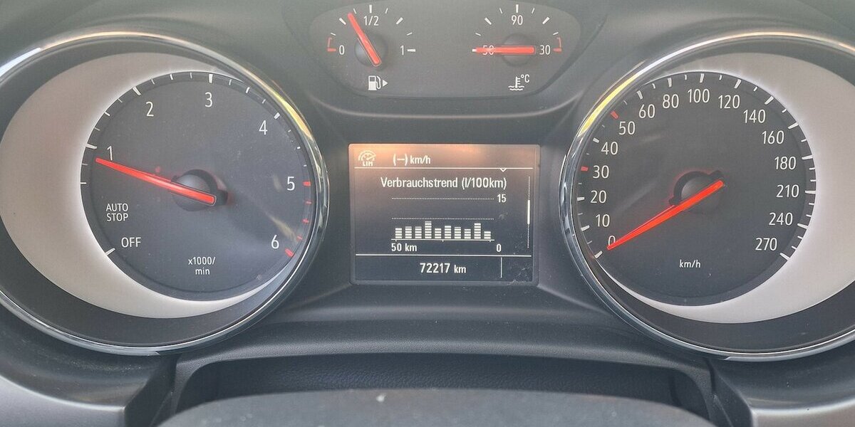 Opel Astra Edition StartStop NAVI Klima 72.000 km 13.899 &euro; Landau 76829