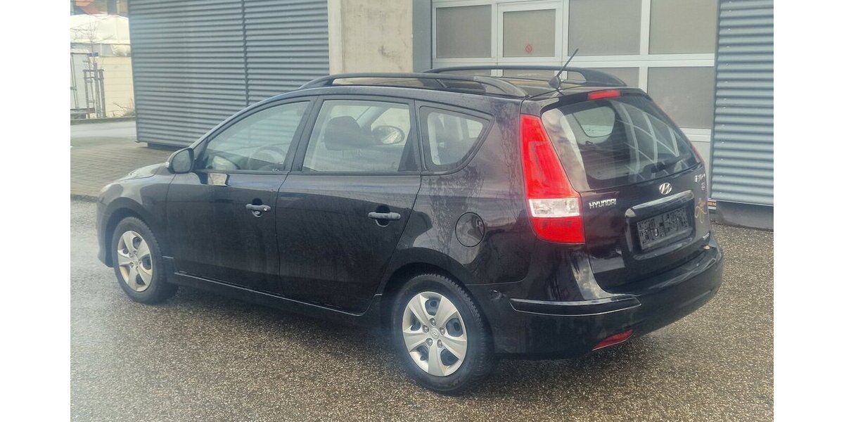 Hyundai i30 Classic Klima 208.000 km 3.998 &euro; Landau 76829