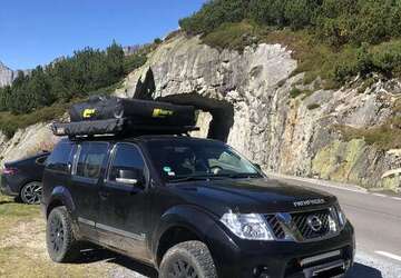 Nissan Pathfinder 199.500 km 18.500 &euro; Neupotz 76777