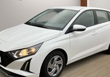 Hyundai i20 15.165 km 16.990 &euro; Landau 76829
