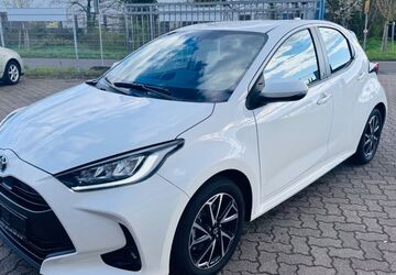 Toyota Yaris 26.274 km 17.999 &euro; Bornheim 76879