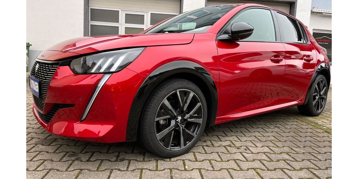 Peugeot 208 15.200 km 19.450 &euro; Pfinztal 76327