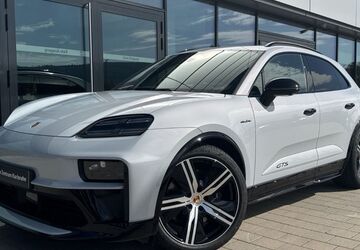 Porsche Macan 9.900 km 144.084 &euro; Ettlingen 76275