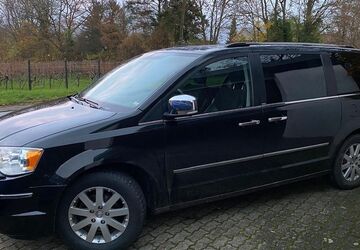 Chrysler Grand Voyager 230.000 km 5.000 &euro; Landau 76829