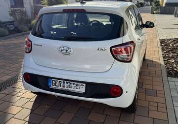 Hyundai i10 61.310 km 8.600 &euro; Germersheim 76726