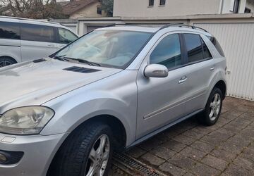 Mercedes-Benz ML 320 277.280 km 6.900 &euro; Karlsruhe 76139