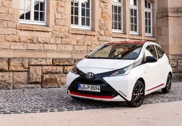 Toyota Aygo (X) 24.600 km 8.000 &euro; Landau 76829