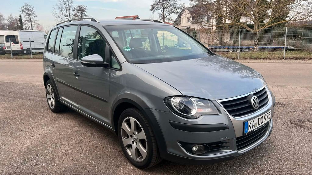 VW Touran 212.000 km 4.100 &euro; karlsruhe 76139
