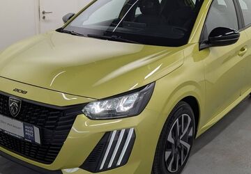 Peugeot 208 12.200 km 14.650 &euro; Landau 76829