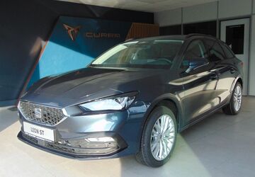 Seat Leon 3.000 km 32.890 &euro; Ötigheim 76470