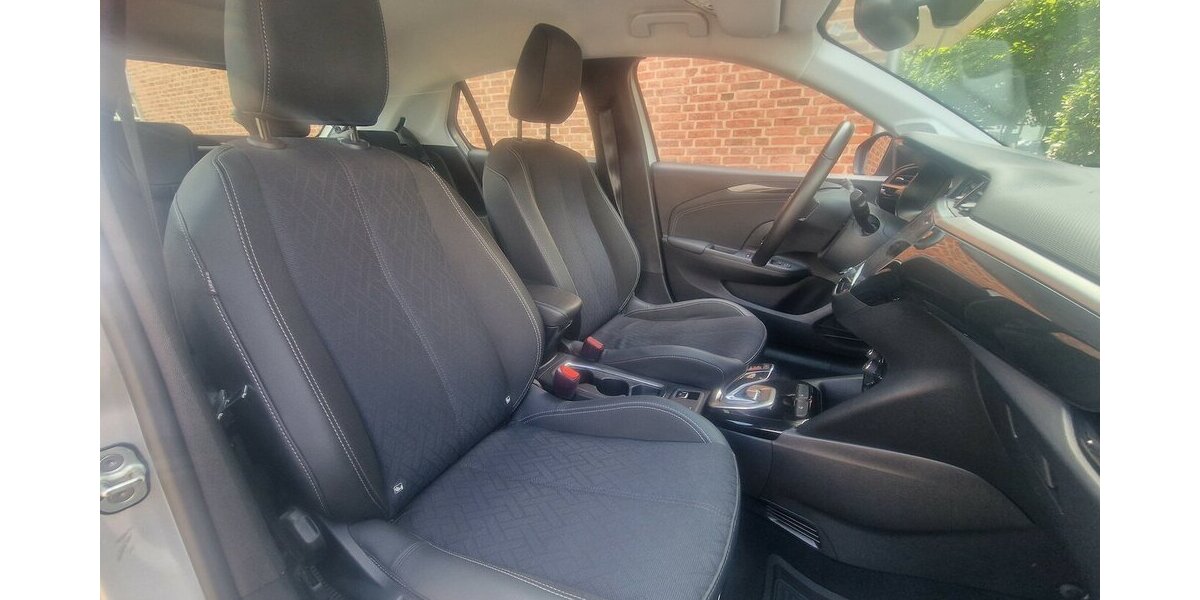 Opel Corsa e Elegance NAVI Klimautomatik Automatik 29.000 km 15.998 &euro; Landau 76829