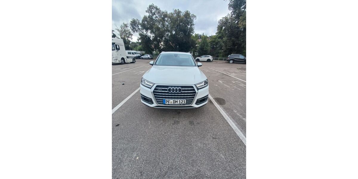 Audi Q7 195.000 km 24.900 &euro; Pforzheim 75181