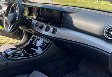 Mercedes-Benz E 220 145.999 km 28.100 &euro; Karlsruhe 76149