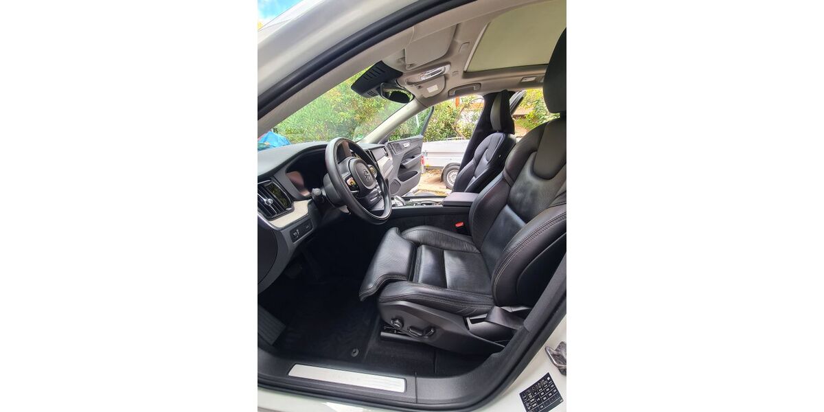 Volvo XC60 53.000 km 32.400 &euro; Gaggenau 76571