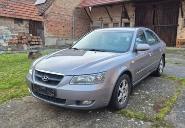 Hyundai SONATA 155.064 km 4.000 &euro; Niederotterbach 76889