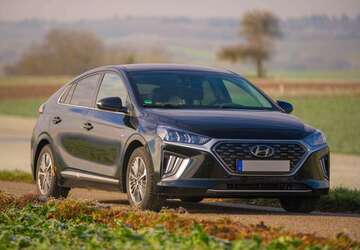 Hyundai IONIQ 55.000 km 15.800 &euro; Karlsruhe 76149