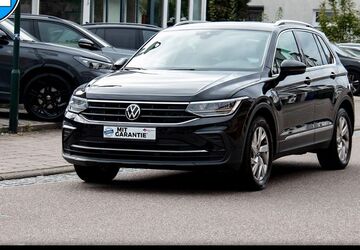 VW Tiguan 84.200 km 23.980 &euro; Bretten 75015