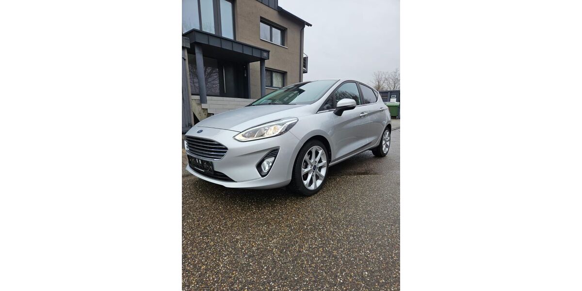 Ford Fiesta 129.800 km 10.999 &euro; Kronau 76709