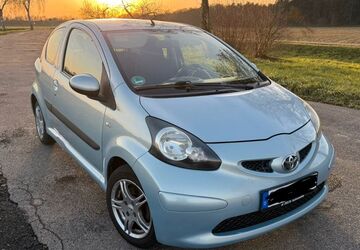 Toyota Aygo (X) 136.000 km 2.990 &euro; Kuhardt 76773