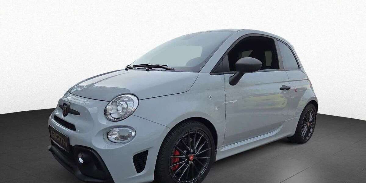 Abarth 695 9.350 km 26.490 &euro; Pforzheim 75179