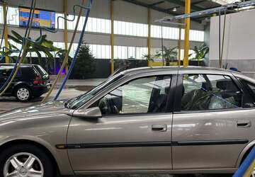 Opel Vectra 101.000 km 3.800 &euro; Gaggenau 76571