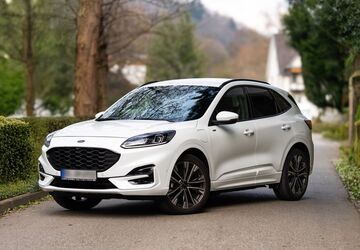 Ford Kuga 42.500 km 24.999 &euro; Gaggenau-Sulzbach 76571