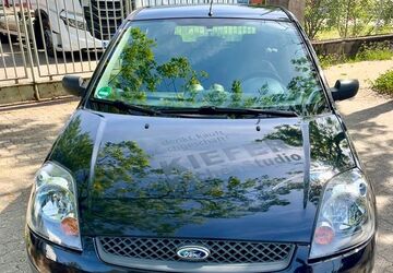 Ford Fiesta 147.000 km 1.700 &euro; Karlsruhe 76133